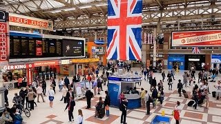 A Walk Through The London Victoria Station London England [upl. by Newberry]